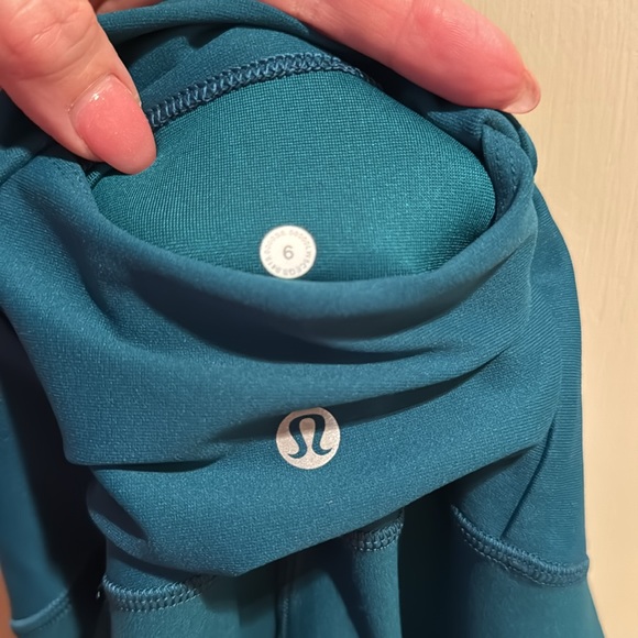 Lululemon High Rise Leggings size 6 EUC - Picture 3 of 5